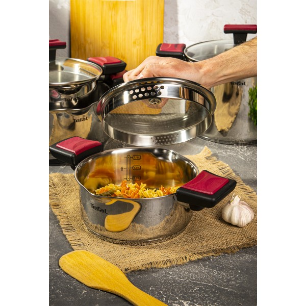 Фото - Набір посуду Tefal G723SA74 Cook & Clip 10 пр каструлі 22см (6,1 л)/24 см (5,0 л)/20 см (2,9 л)/18 см (2,0 л), ковш16 см (1,5 л)
