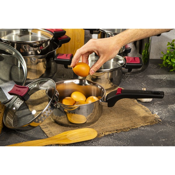 Фото - Набір посуду Tefal G723SA74 Cook & Clip 10 пр каструлі 22см (6,1 л)/24 см (5,0 л)/20 см (2,9 л)/18 см (2,0 л), ковш16 см (1,5 л)