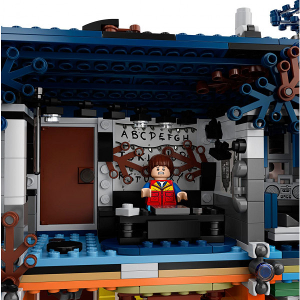 Фото - Конструктор LEGO Stranger Things Вверх тормашками (75810)