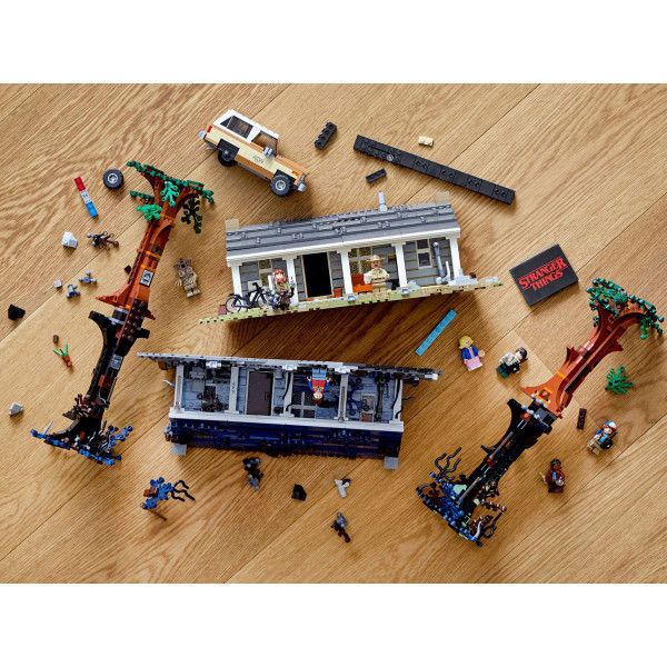 Фото - Конструктор LEGO Stranger Things Вверх тормашками (75810)