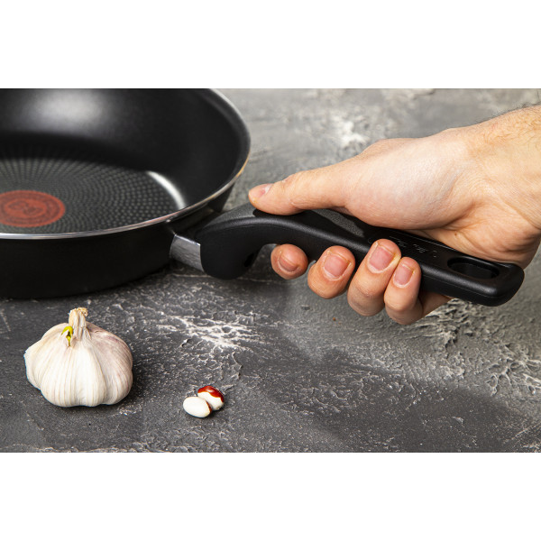 Фото - Сковорода универсальная Tefal C3840453 XL INTENSE 24 см