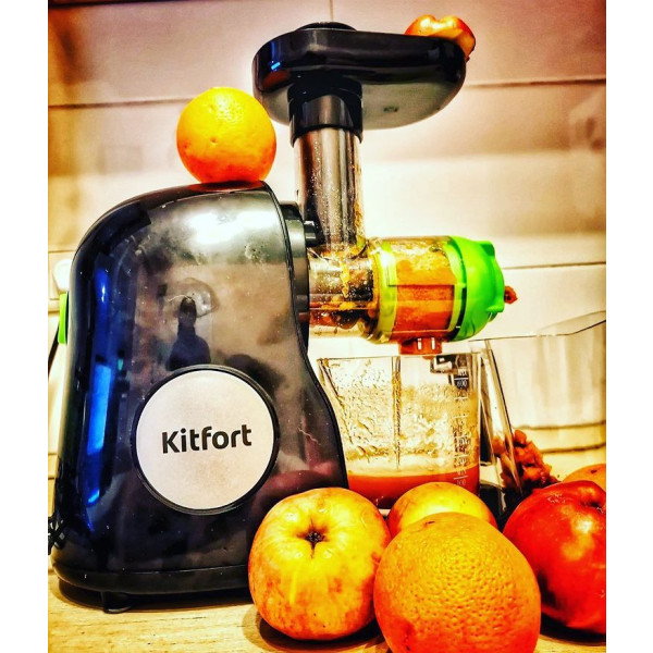 Фото - Соковыжималка шнековая Kitfort KT-1111-1 Green
