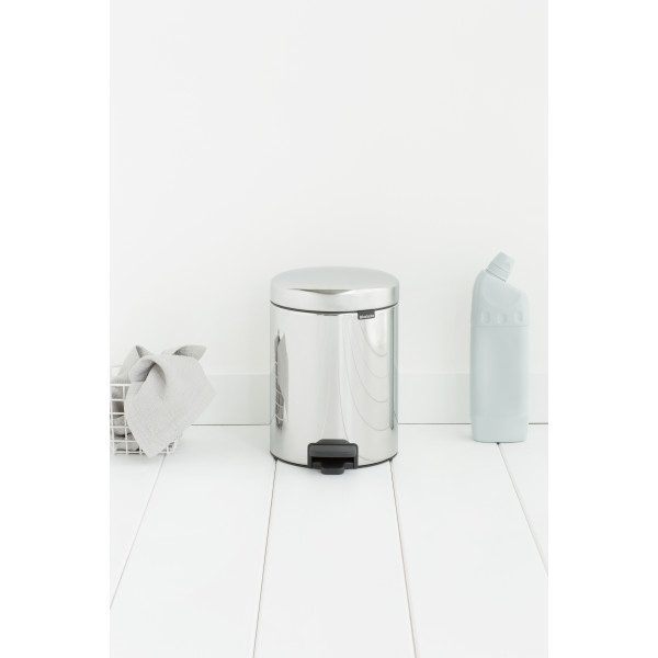 Фото - Бак для сміття з педаллю Brabantia Pedal Bin 5 л 112621