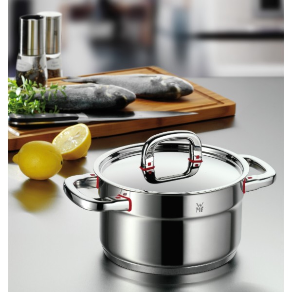 Фото - Каструля WMF 1789206040 Premium A 20 см, 3,7 л