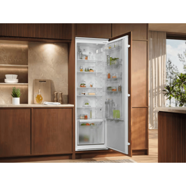 Фото - Холодильник встраиваемый Electrolux ERD6DE18S4