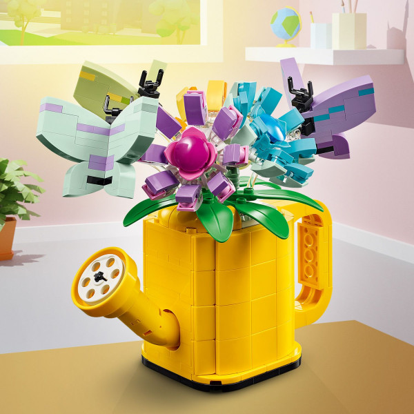 Фото - Конструктор LEGO Creator Цветы в лейке (31149)