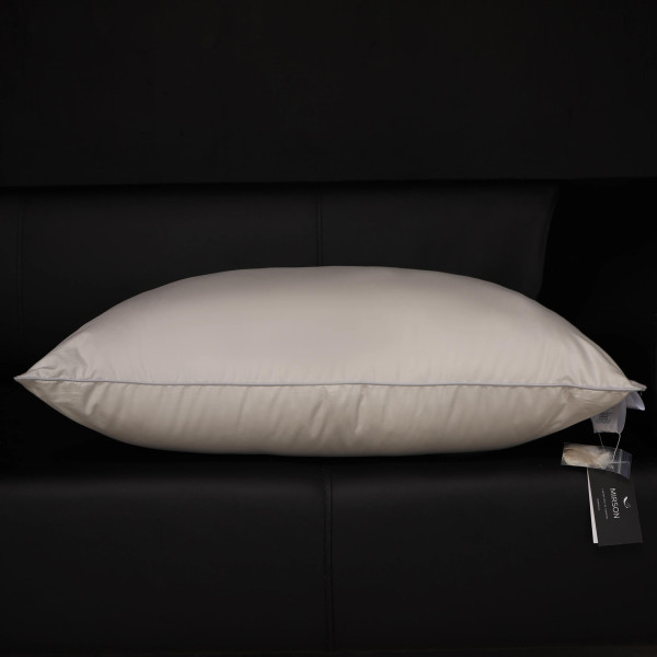 Фото - Подушка стандартная MirSon №206 Silver Cloud 70х70 см (2200009348884)