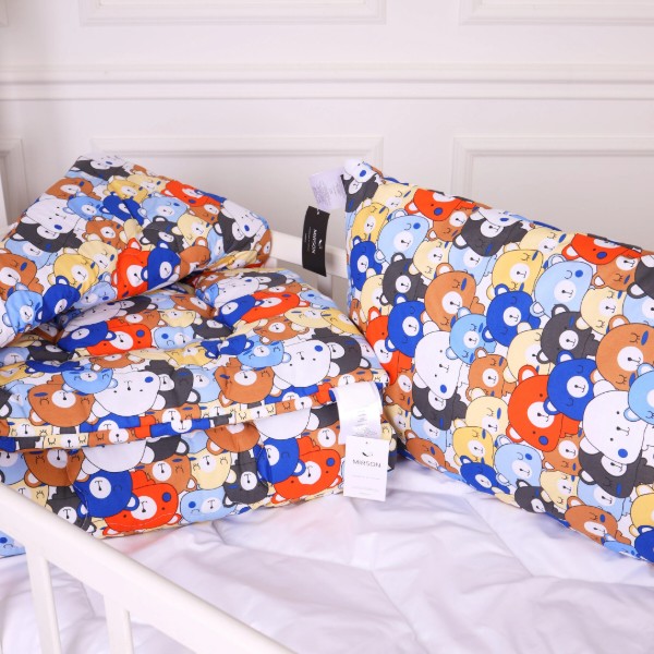 Фото - Подушка стандартная MirSon Kids Time 20-0032 Colored bears EcoSilk 50х70 см (2200009669095)
