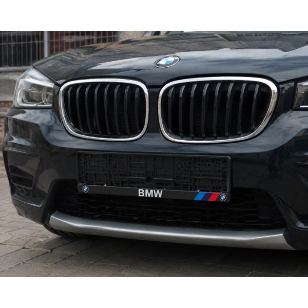 Фото - Рамка под номер Poputchik BMW (24-130-IS)