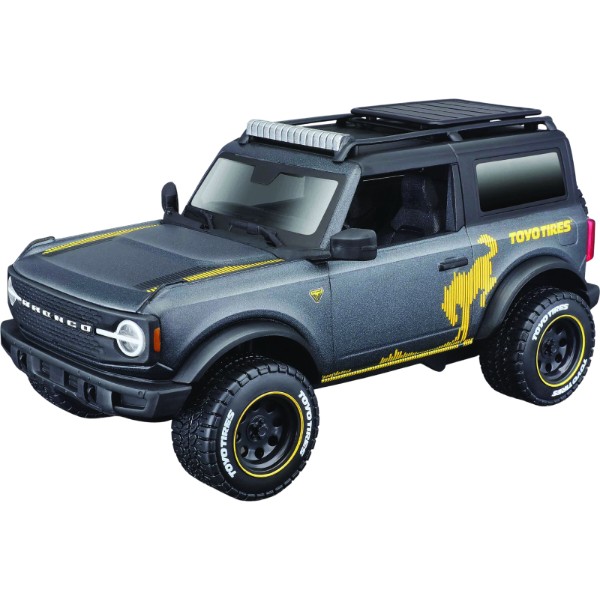 Фото - Коллекционная машинка 1:24 Maisto 2021 Ford Bronco Badlands (32541 met. grey)