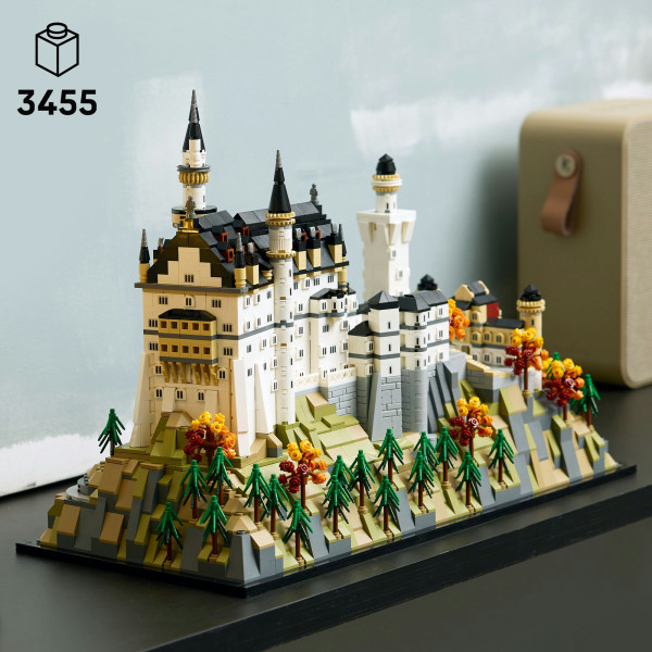 Фото - Конструктор LEGO Architecture Замок Нойшванштайн (21063)