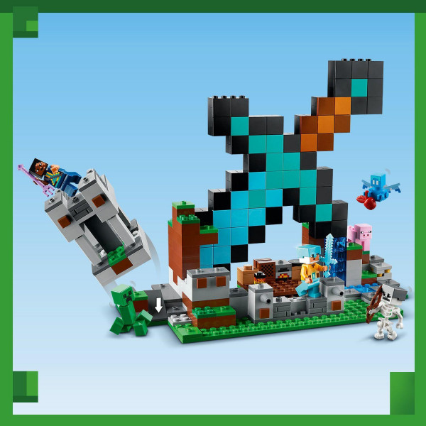 Фото - Конструктор LEGO Minecraft Форпост із мечем (21244)