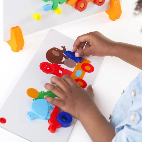 Фото - Настольная игра (3-4 года) Guidecraft Manipulatives Поезд со зверьками (G5092)