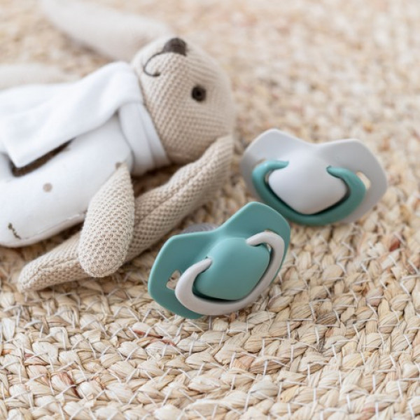 Фото - Симетрична пустушка Canpol babies PURE COLOR силіконова бежева, 2 шт. (22/645_bei)