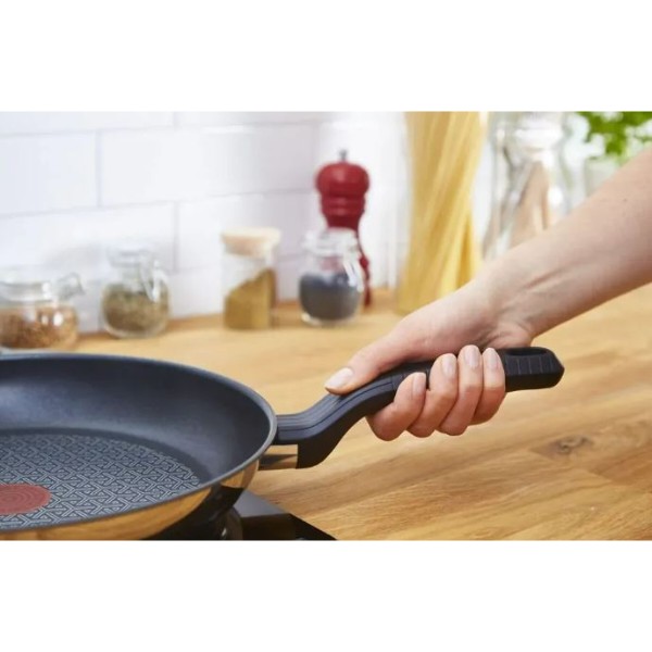 Фото - Сковорода универсальная Tefal G7260244 Comfort Max 20 см