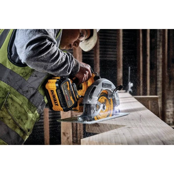 Фото - Пила дискова DeWALT 18В XR Li-lon FLEXVOLT ADVANTAGE (DCS573NT)