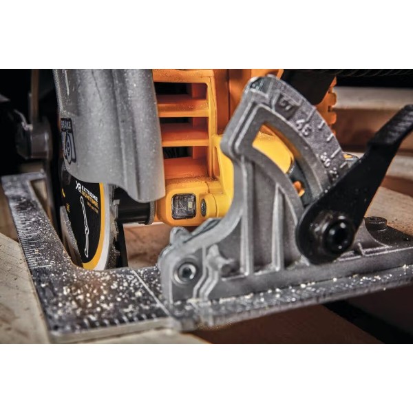 Фото - Пила дискова DeWALT 18В XR Li-lon FLEXVOLT ADVANTAGE (DCS573NT)