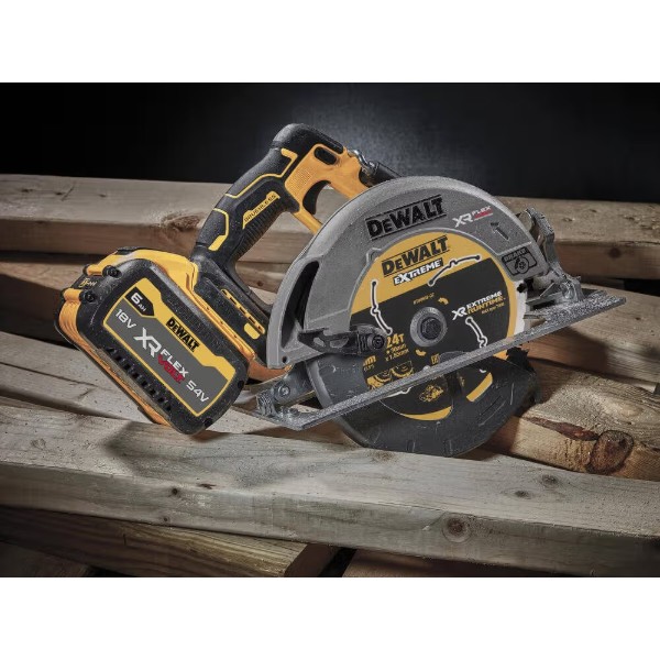 Фото - Пила дискова DeWALT 18В XR Li-lon FLEXVOLT ADVANTAGE (DCS573NT)
