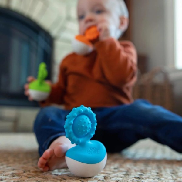 Фото - Прорізувач Fat Brain Toys dimpl wobl блакитний (FA217-4)