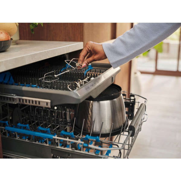 Фото - Міксер з чашею Electrolux ESM4B