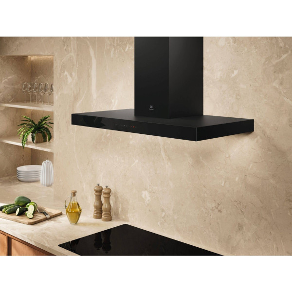 Фото - Вытяжка декоративная Electrolux LFT819K