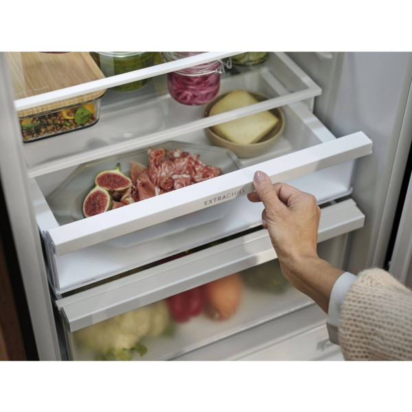 Фото - Холодильник Electrolux LNT7ME36X3