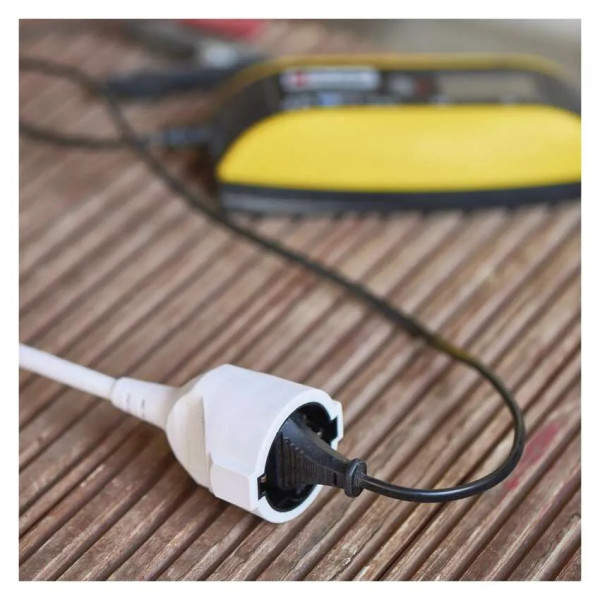 Фото - Подовжувач 220В EMOS P0123R, 1 розетки, 3 м.