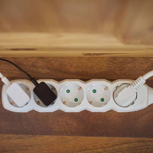 Фото - Подовжувач 220В EMOS P0523R, 5 розетки, 3 м.