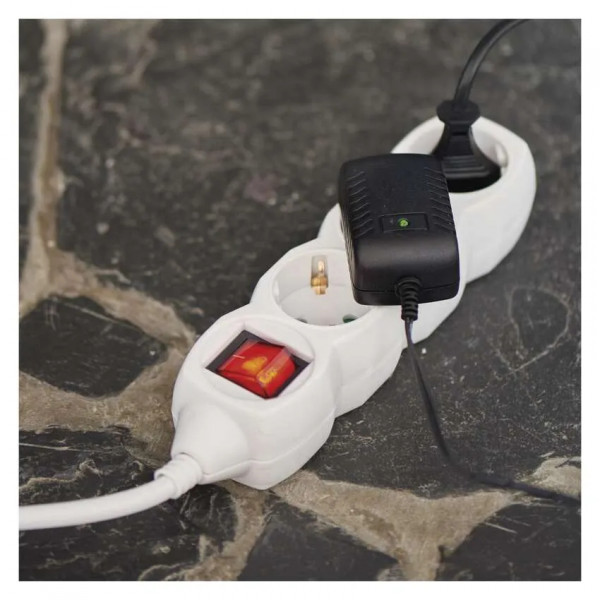 Фото - Подовжувач 220В EMOS P1323R, 3 розетки, 3 м.