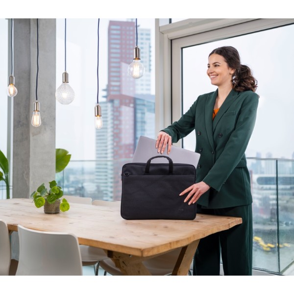 Фото - Сумка для ноутбуку Trust Bologna 16" Eco Black (24447)