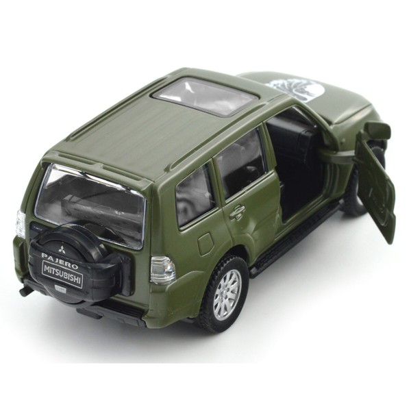 Фото - Наземна військова техніка TechnoDrive Шеврони Героїв MITSUBISHI PAJERO 4WD TURBO 93 ОМБр (250283M)