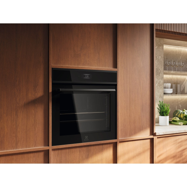 Фото - Духовой шкаф Electrolux EOE8P39H