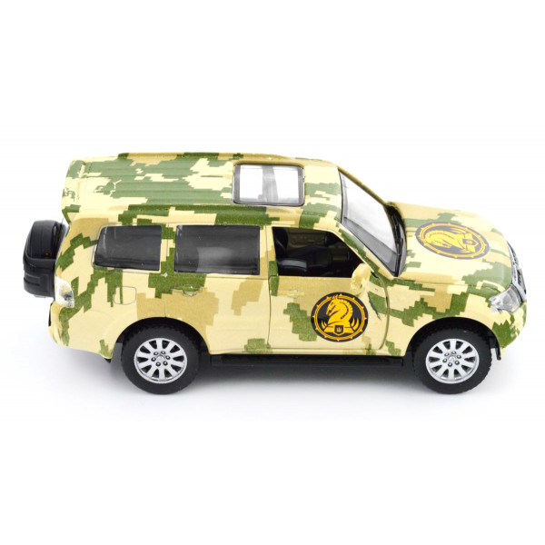 Фото - Наземная военная техника TechnoDrive Шевроны Героев MITSUBISHI PAJERO 4WD TURBO 47 ОМБр (250361M)