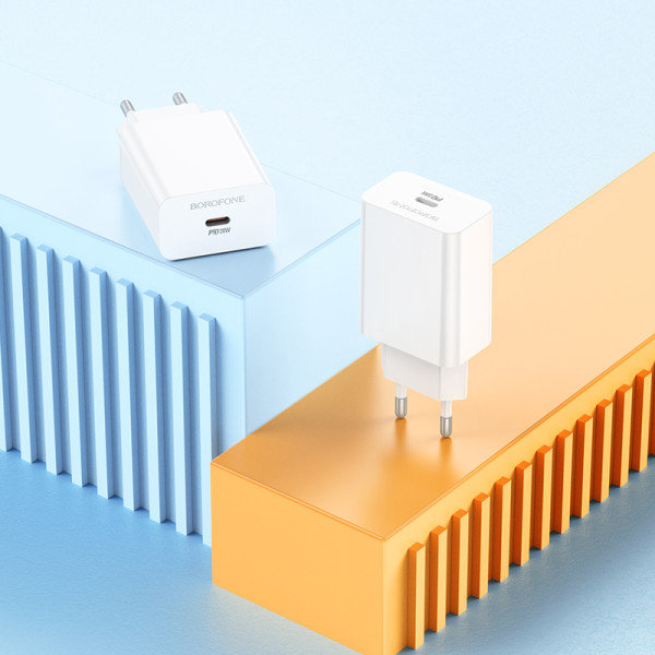 Фото - Мережевий зарядний пристрій BOROFONE BA21A Pro Long journey single port PD20W charger White (6941991111402)