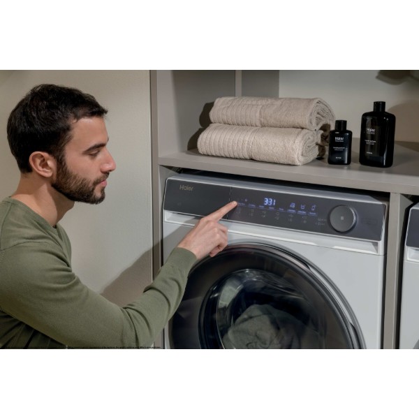 Фото - Комплект техники Haier Пральна машина з фронтальним завантаженням + Сушильна машина + Комплект кріплень для встановлення в колону Haier HW90-B14367U-S + HD80-C367U1-S + HASKWS579