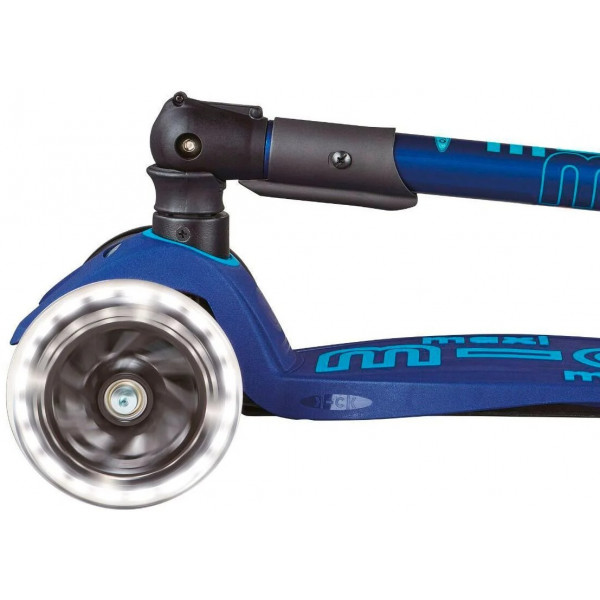 Фото - Триколісний самокат Micro "Maxi Deluxe LED" - ТЕМНО-СИНІЙ (складний, до 50 кг, триколісний, світло)