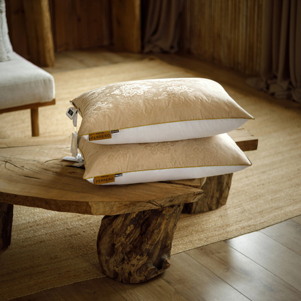 Фото - Подушка стандартна MirSon №15-07 Ferrero Gold 60х60 см (2200011164069)