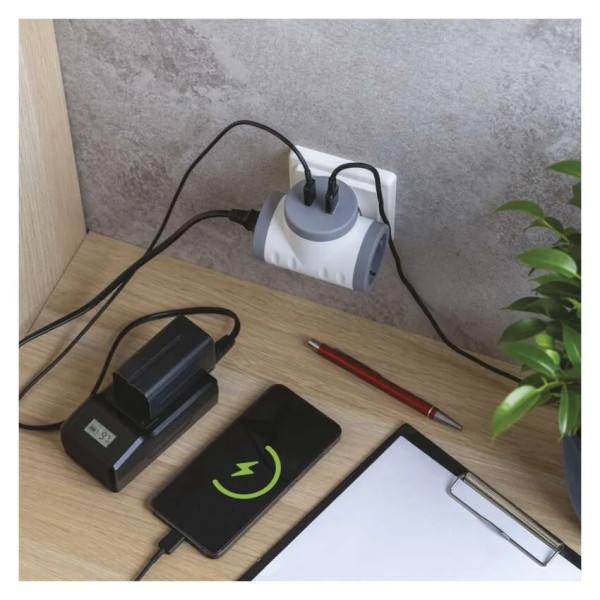 Фото - Разветвитель 220В EMOS P0077PD 2x розетка 1xUSB-A 1xUSB-C