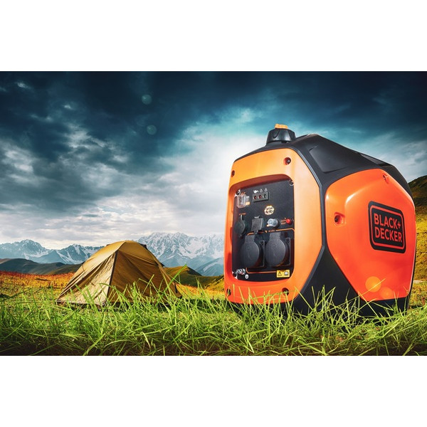 Фото - Генератор бензиновий Black&Decker BXGNI2200E