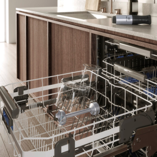 Фото - Уценка - Блендер погружной Electrolux E5HB2-8SS