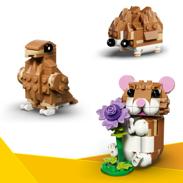 Фото - Конструктор LEGO  Creator Чарівний хом'як з квіткою (31376)