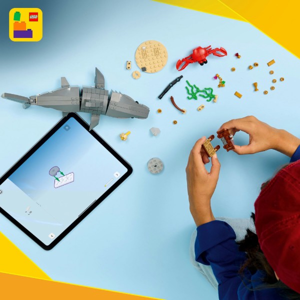 Фото - Конструктор LEGO Creator Злая акула с сундуком сокровищ (31381)