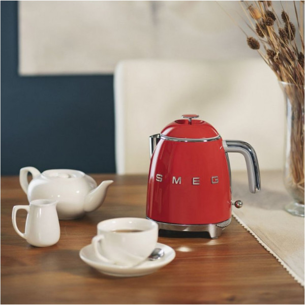 Фото - Электрический чайник Smeg KLF05RDEU