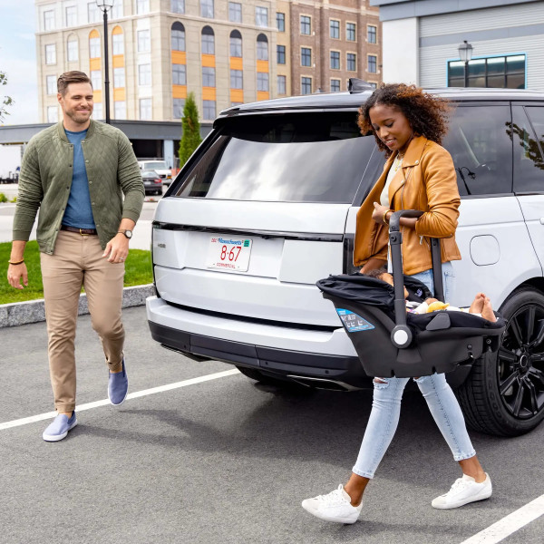 Фото - Автокресло Evenflo Shyft DualRide - Beaufort Black