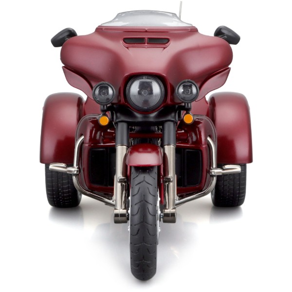 Фото - Коллекционный легковой транспорт Maisto Мотоцикл Harley-Davidson Motorcycles 2021 CVO Tri Glide, 1:12 (32337 met. red)
