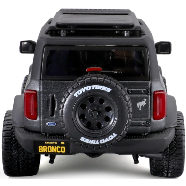Фото - Коллекционная машинка 1:24 Maisto 2021 Ford Bronco Badlands (32541 met. grey)