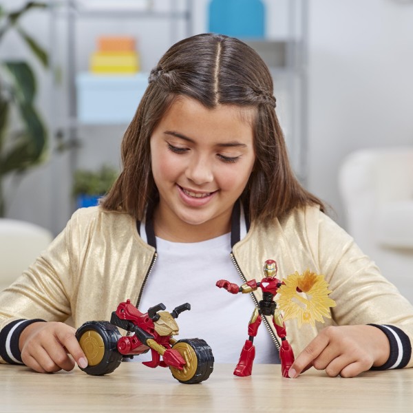 Фото - Коллекционная фигурка Hasbro Мстители: Фигурка Железной, с аксессуаром, серия Бенди (F0244)