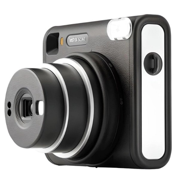 Фото - Комплект техники Fujifilm Фотокамера + Фотобумага Fujifilm INSTAX SQUARE SQ40 Black (16802802) + INSTAX SQUARE FILM EU 10X2/PK (16921634)