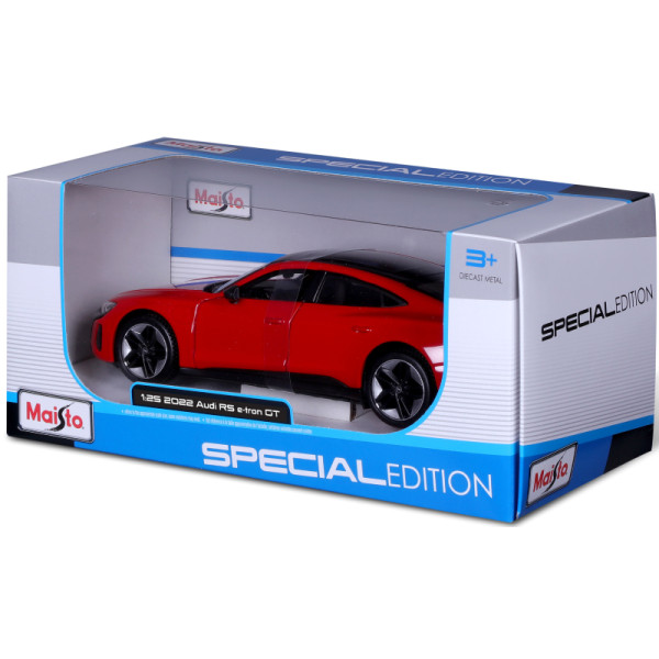 Фото - Коллекционная машинка 1:24 Maisto 2022 Audi RS e-tron GT (32907 red)