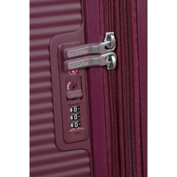 Фото - Валіза American Tourister Soundbox 67 см бордовий (32G*50002)